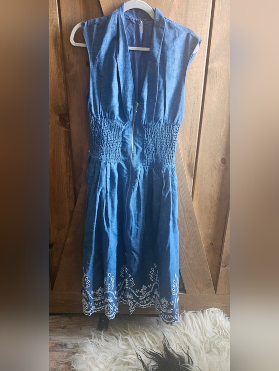 Anthropologie Dresses & Skirts - Anthropologie Blue Sleeveless Tommie Embroidered Smocked Waist Dress